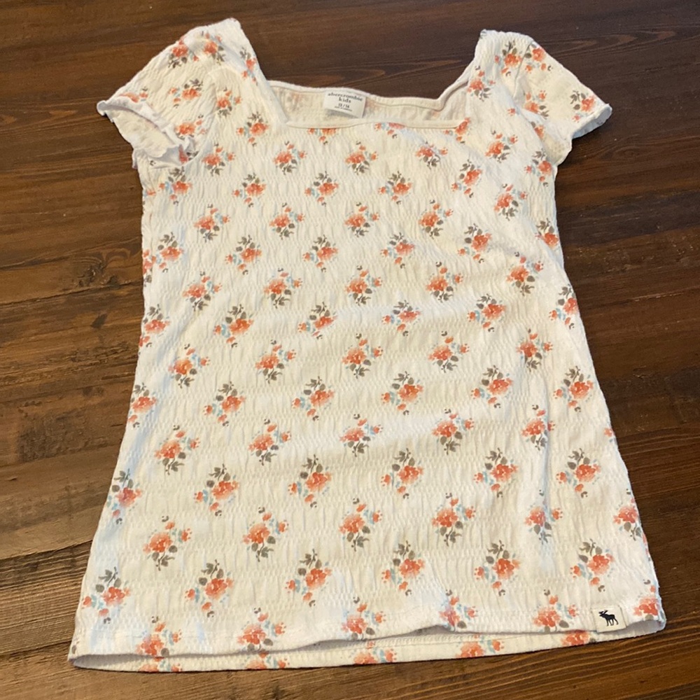Abercrombie kids floral ruffle sleeve top, 13/14 (worn once for pics)